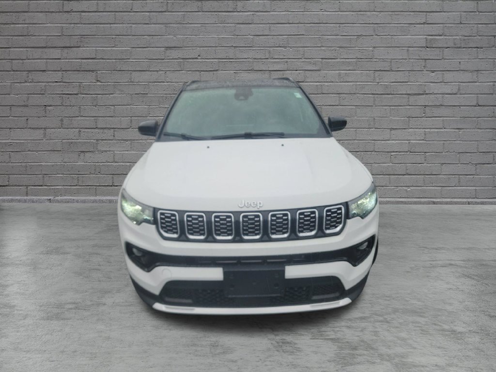 New 2026 Bright White Clear-Coat Exterior Paint Jeep Limited image 2