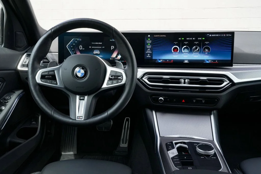 2024 BMW 3 Series 330i - Photo 21