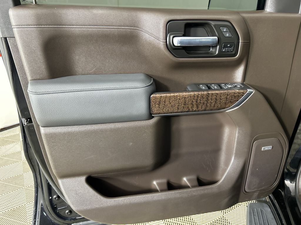 Used 2021 Black GMC Denali image 11
