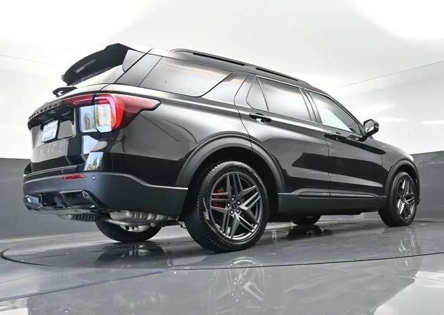 Used 2025 Black Ford ST-Line image 37