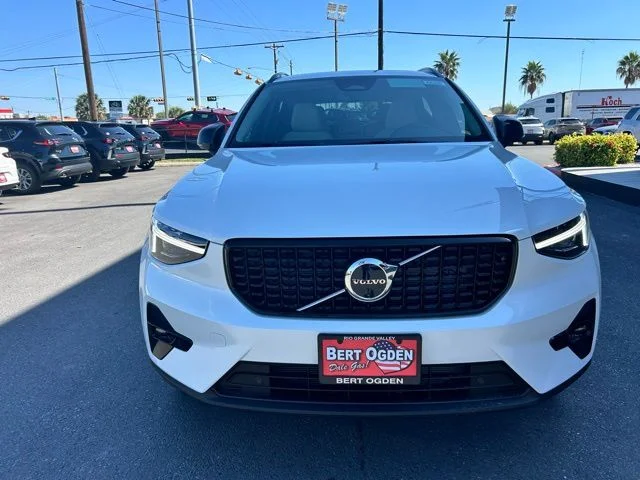 New 2026 Crystal White Volvo Plus image 2