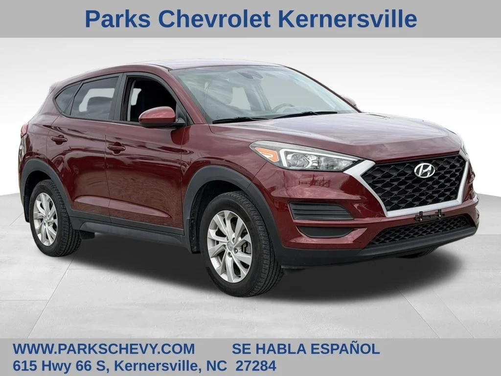 Used 2019 Red Hyundai SE image 1
