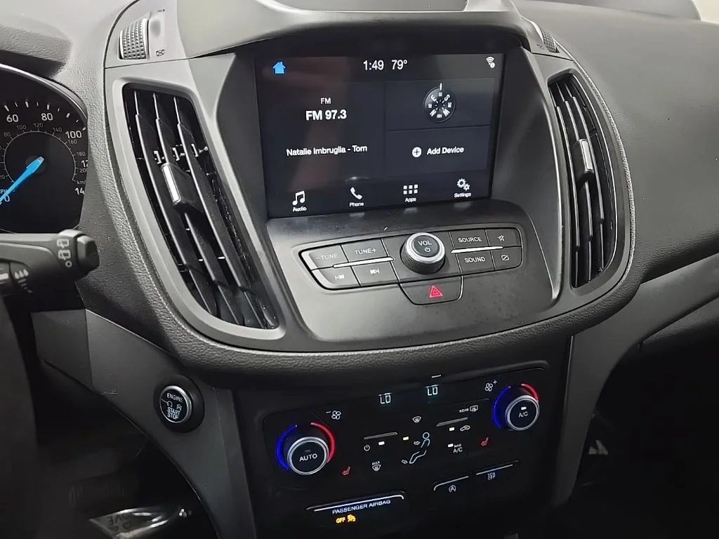 Used 2019 Black Metallic Ford SE image 28