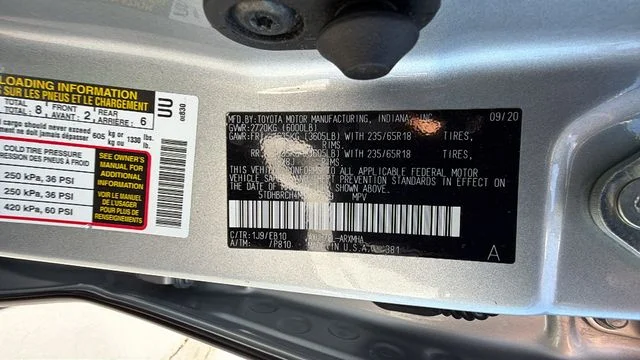 Used 2021 Silver Toyota XLE image 34