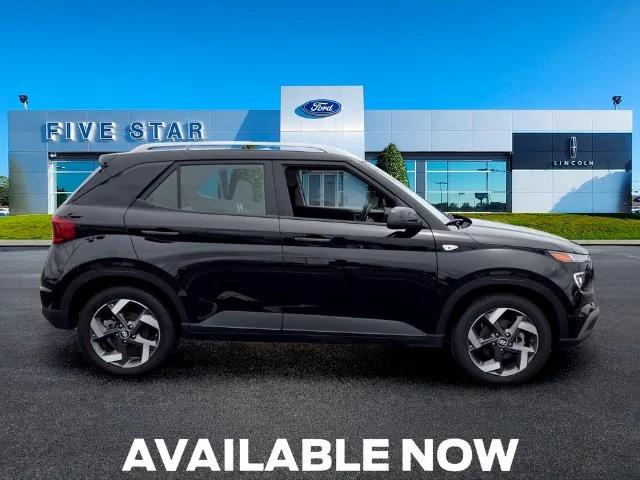 Used 2026 Black Hyundai SEL image 10