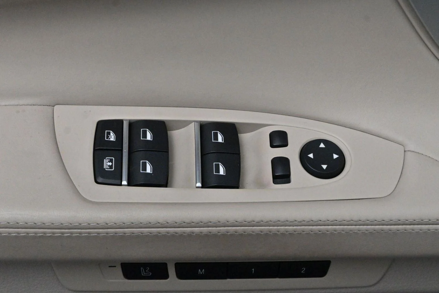 Used 2013 Dark Graphite Metallic Ii BMW 750i image 11