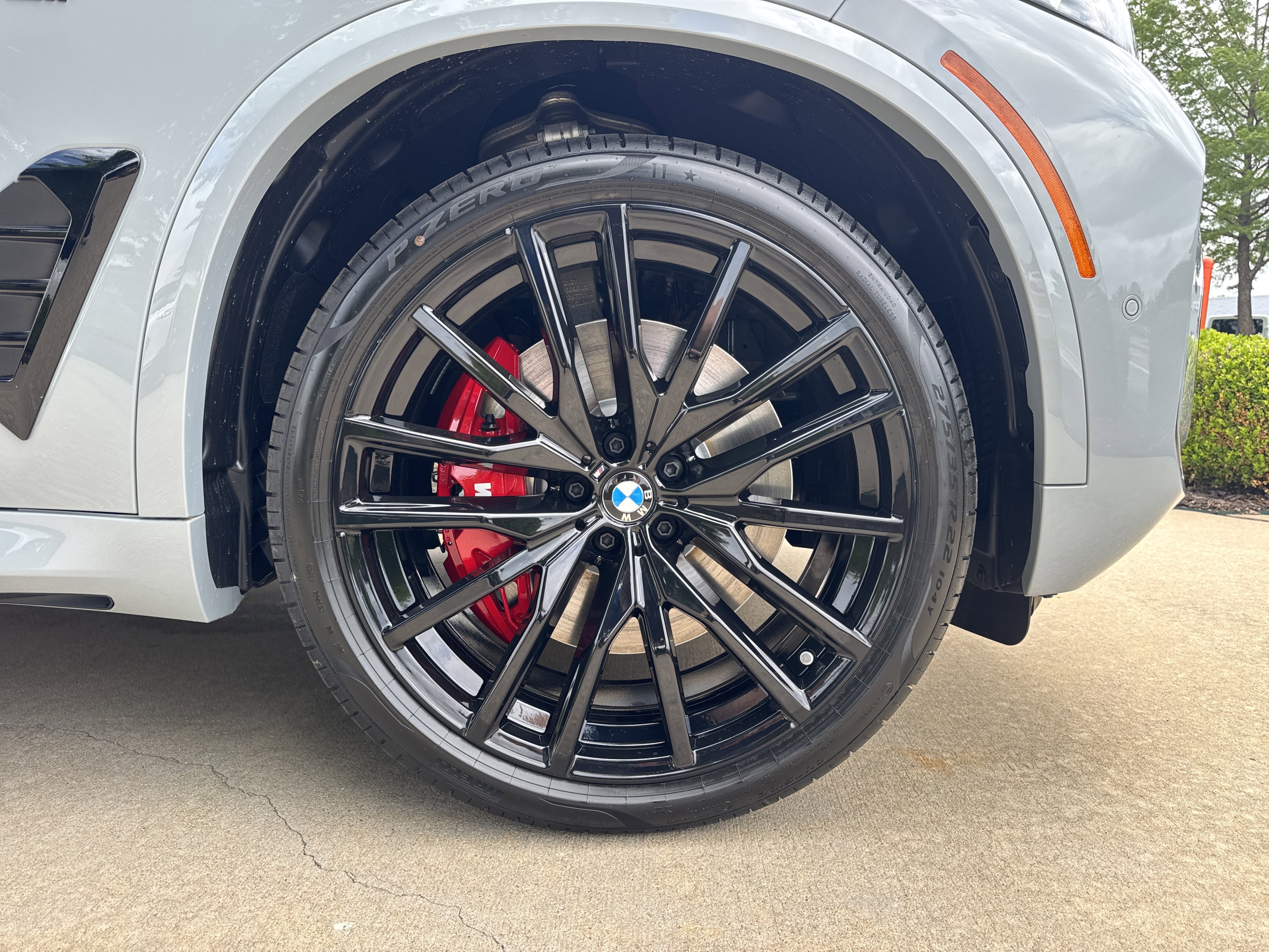 New 2026 BROOKLYN GREY BMW M60i image 30