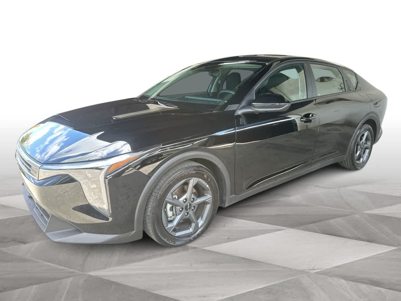 2025 Kia K4 LXS AT's photo