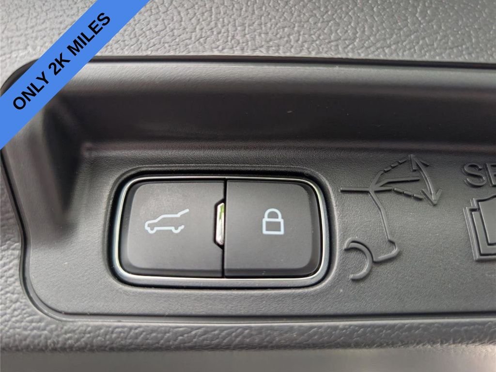 Used 2026 Agate Black Metallic Ford Active image 13