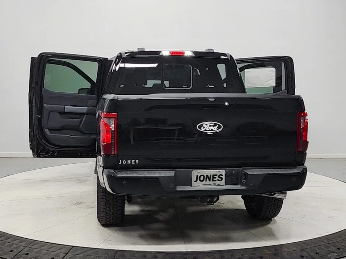 New 2026 Agate Black Metallic Ford XLT image 14