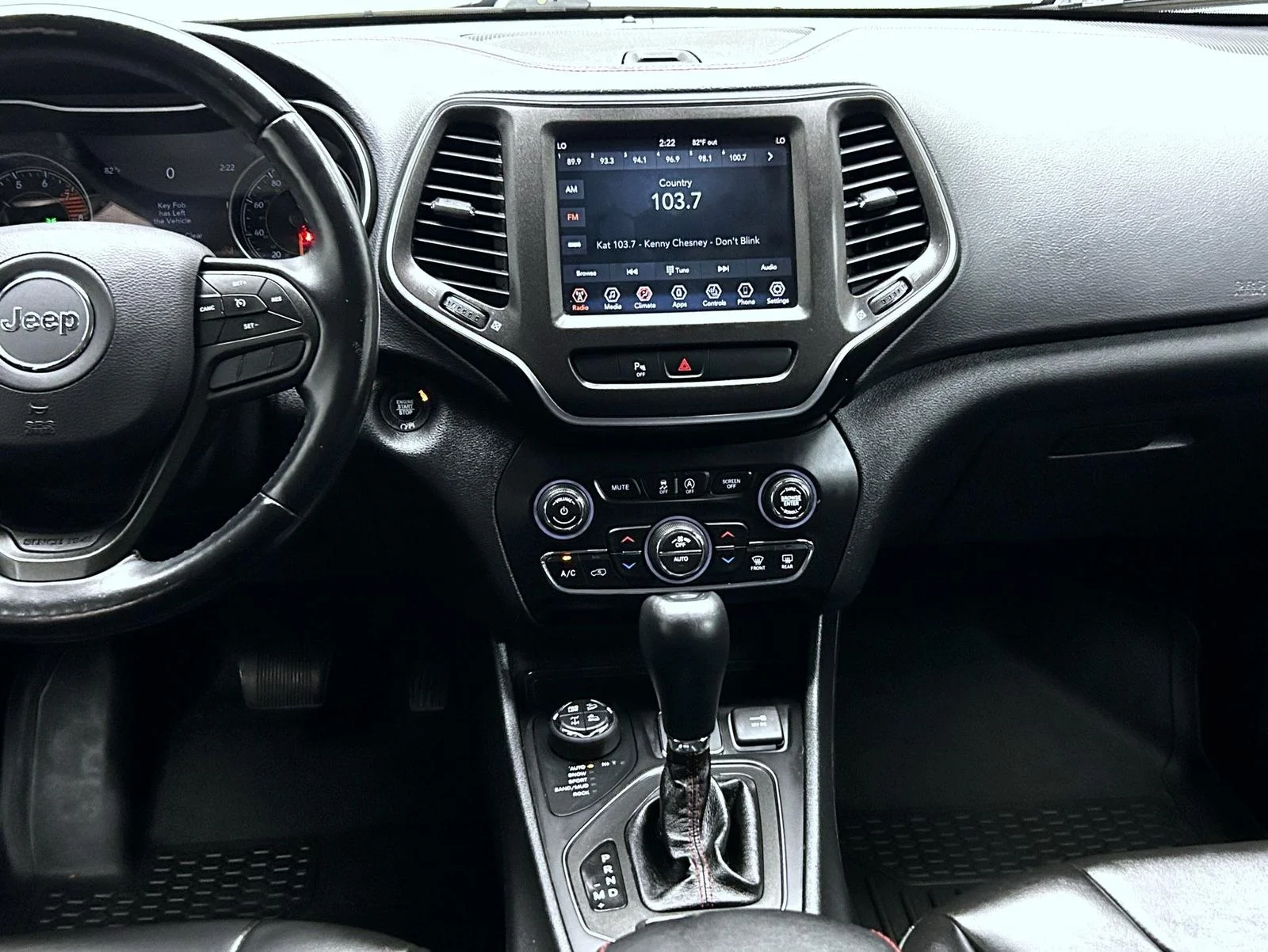 Used 2019 Black Jeep Trailhawk image 13