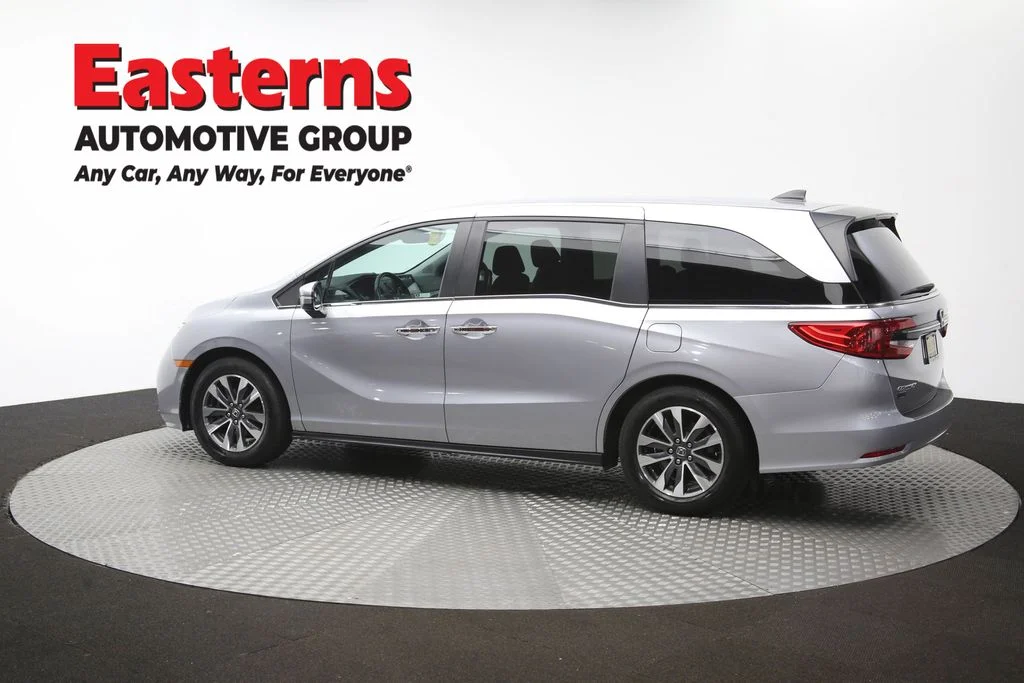 Used 2023 Silver Honda EX-L image 64