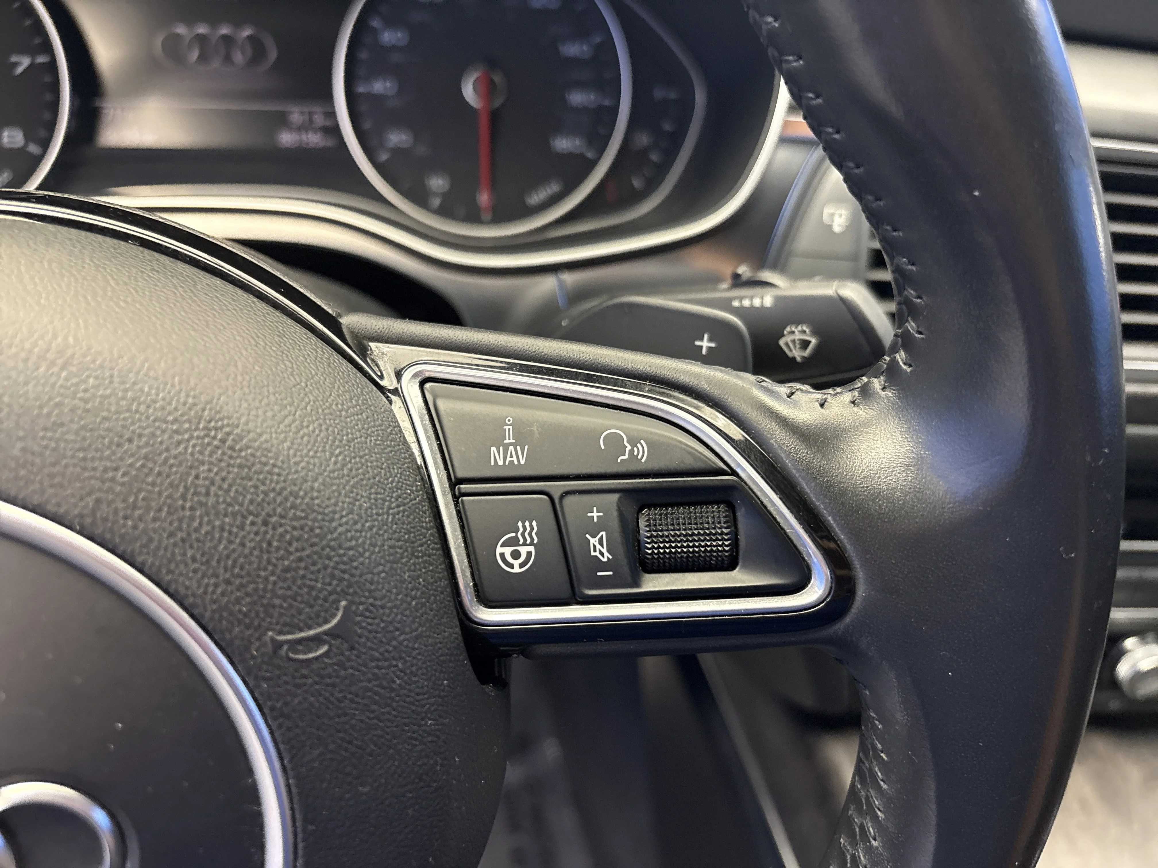 Used 2018 Moonlight Blue Metallic Audi Premium image 16