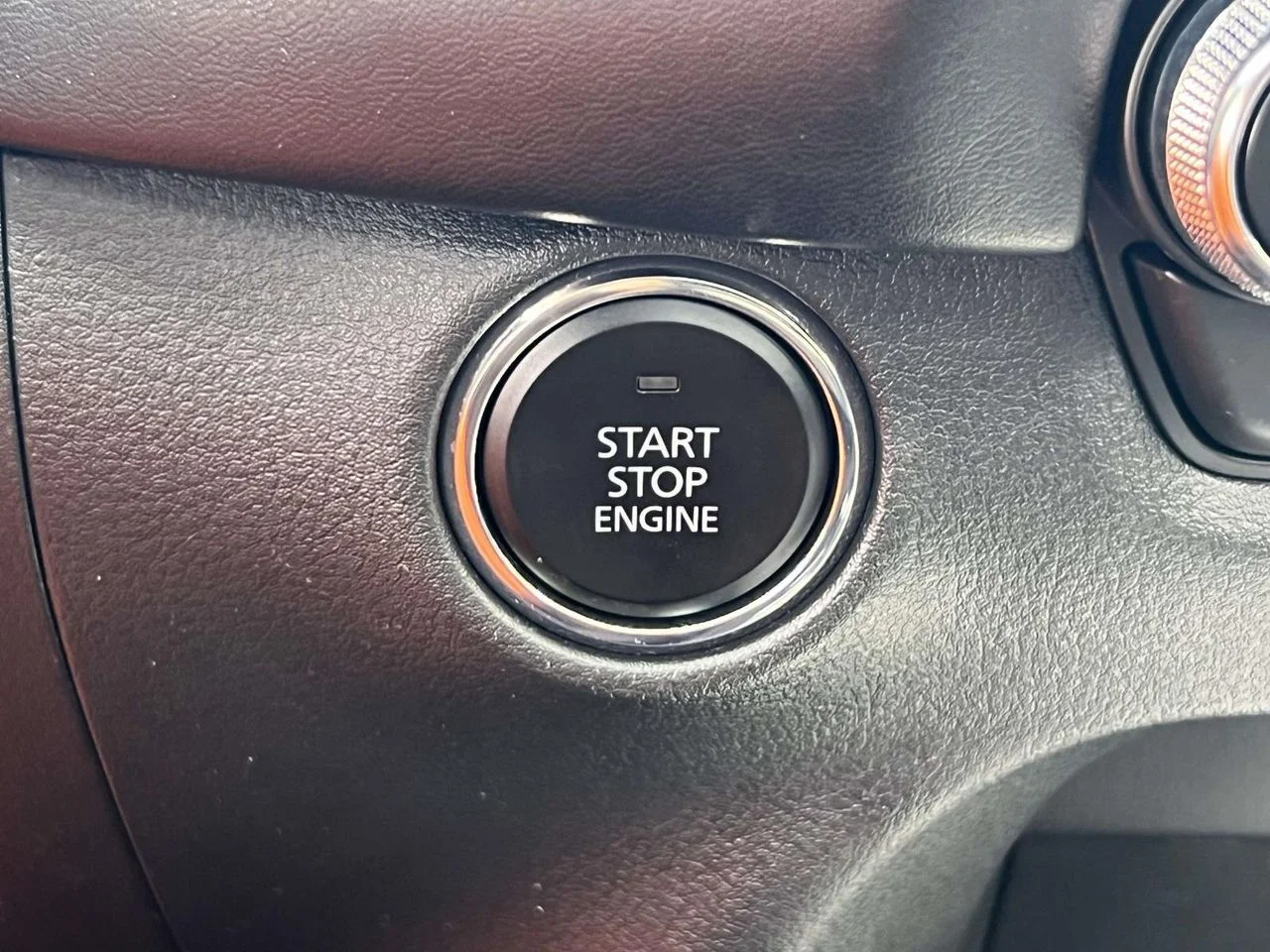 Certified Used 2025 Wind Chill Pearl Mazda 2.5 S Premium Plus Package image 45