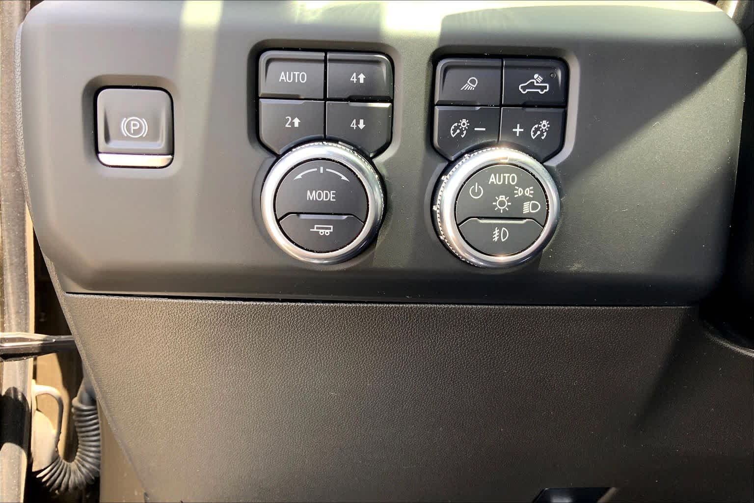 Used 2023 Deep Bronze Metallic GMC AT4 image 33