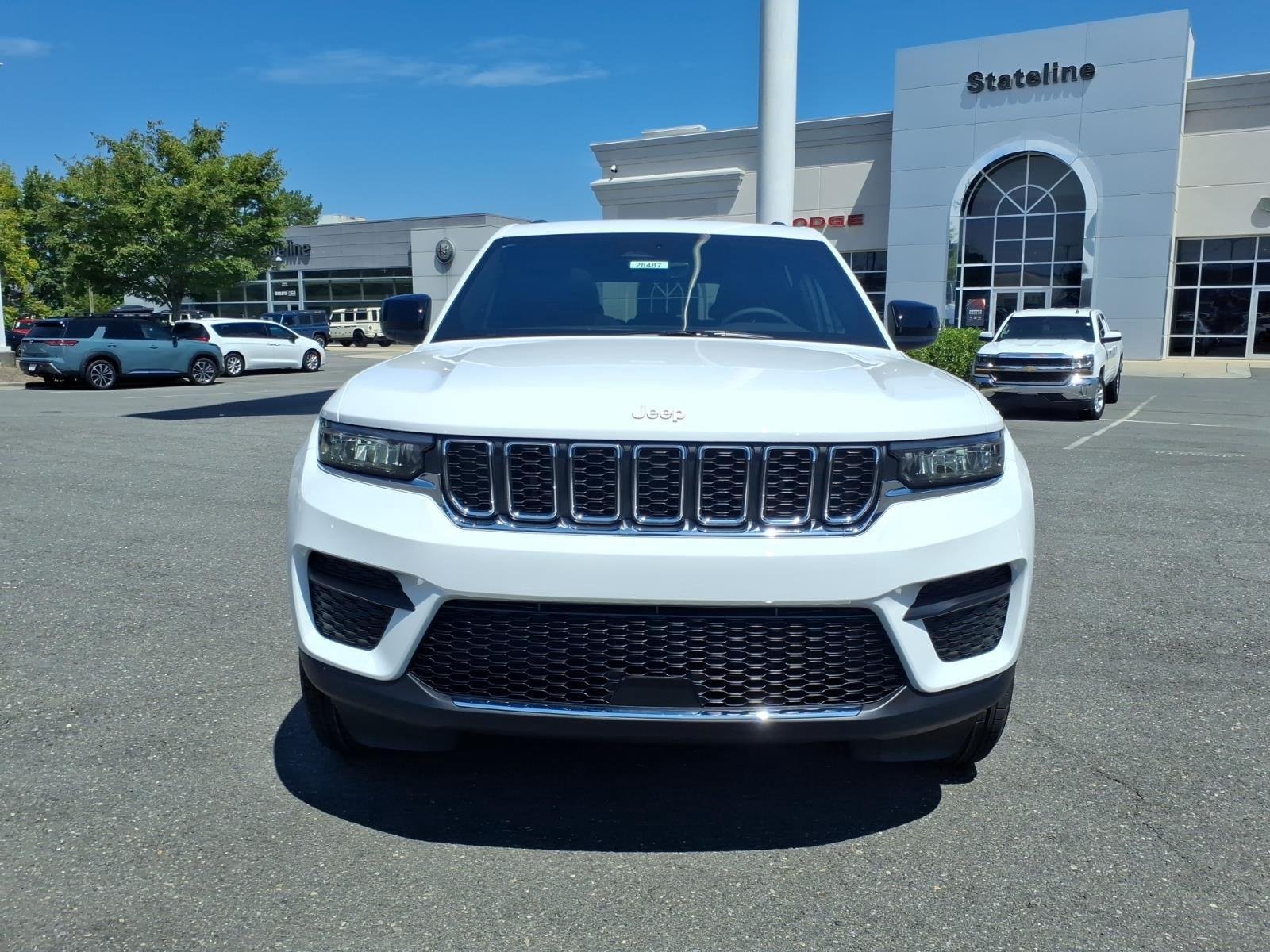 Used 2026 Bright White Clearcoat Jeep Laredo X image 13