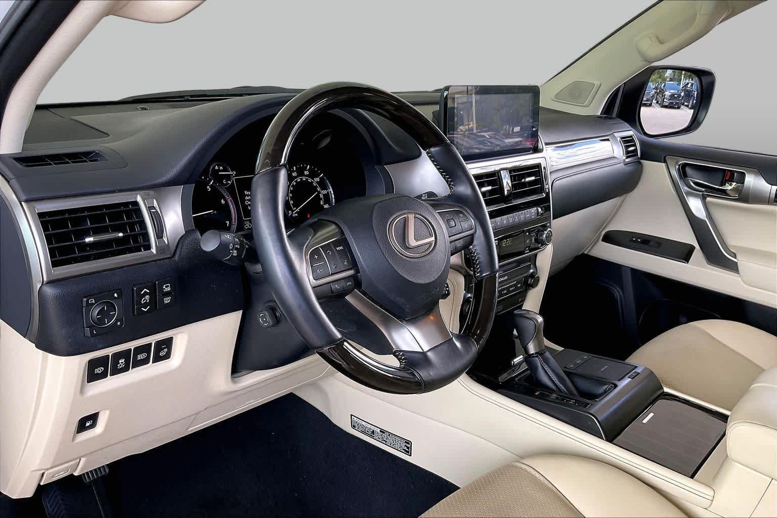 Used 2023 Eminent White Pearl Lexus Luxury image 15