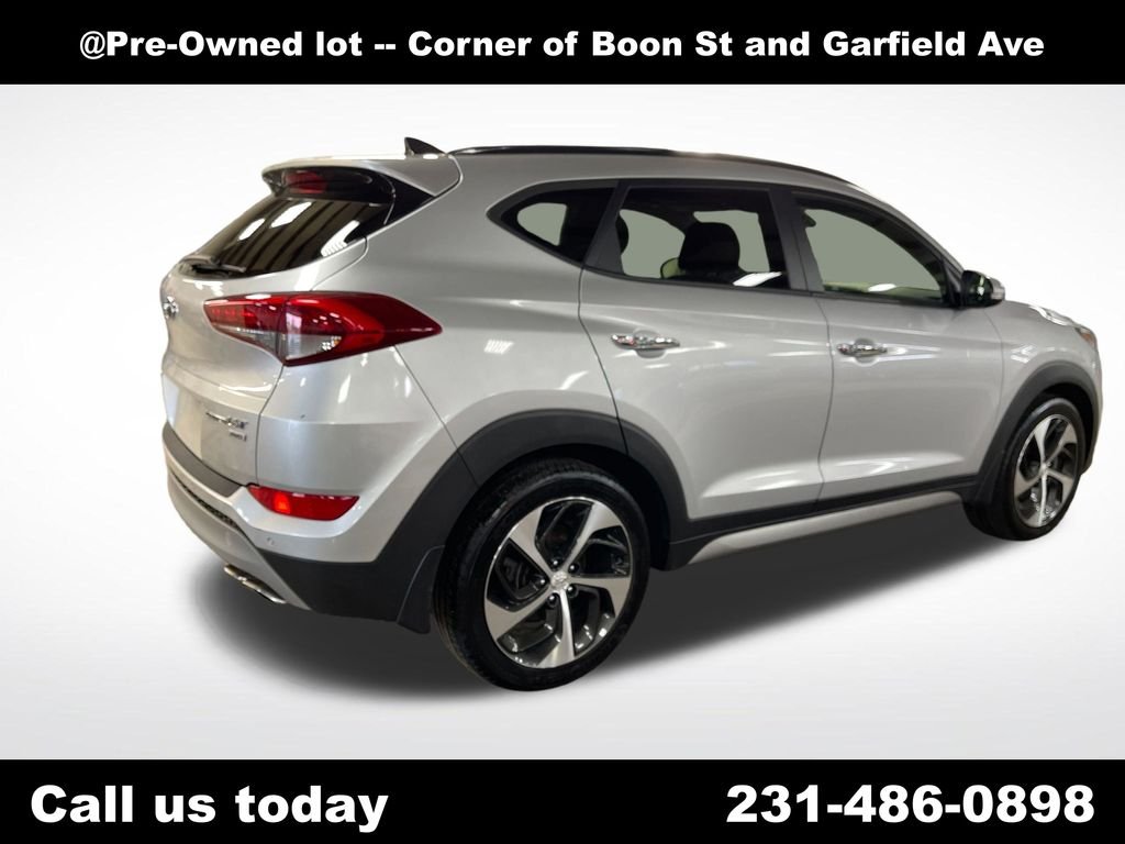 Used 2017 Silver Hyundai Limited image 5