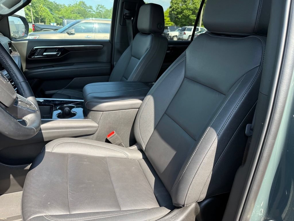 Used 2025 Cypress Gray Chevrolet Z71 image 8