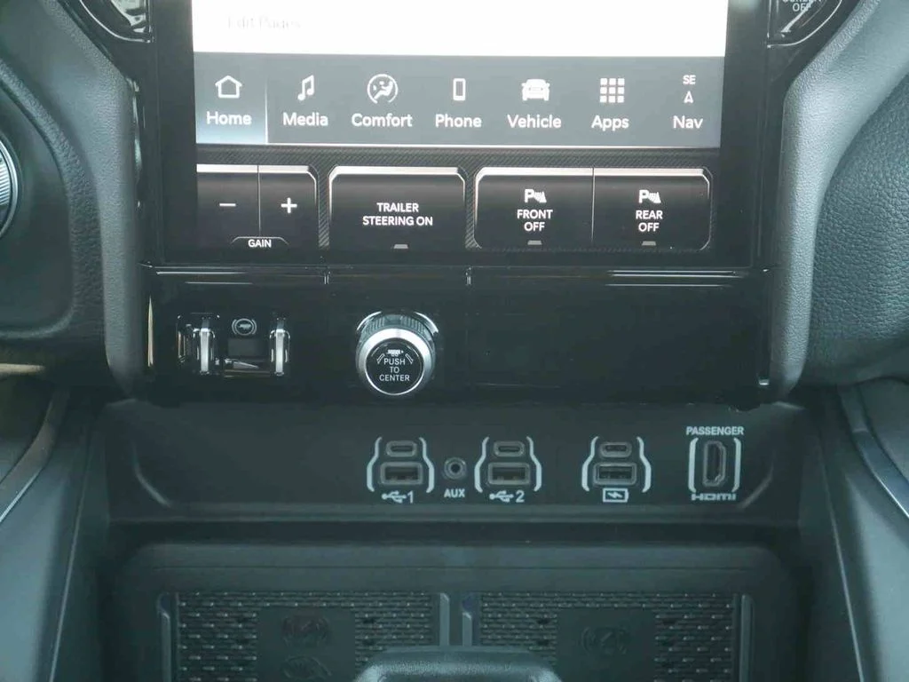 2026 RAM 1500 Laramie - Photo 6