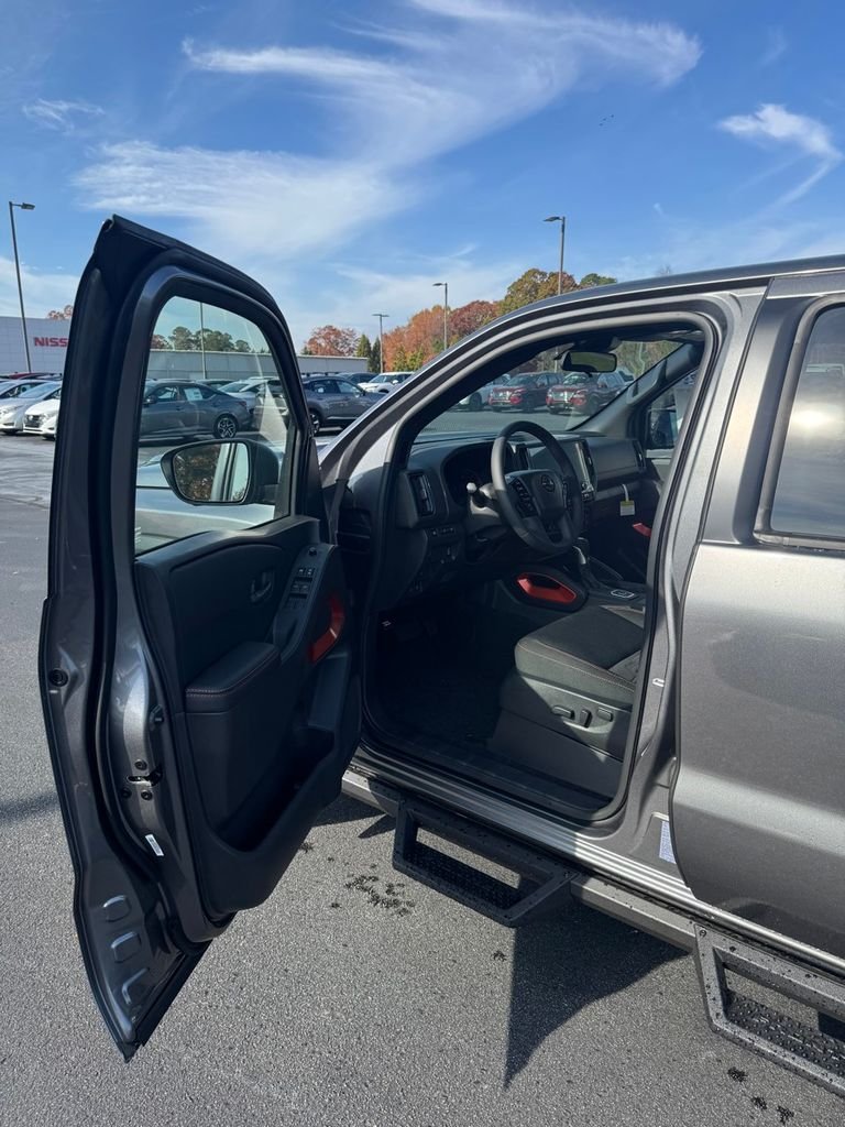 2026 Nissan Frontier PRO-4X - Photo 13