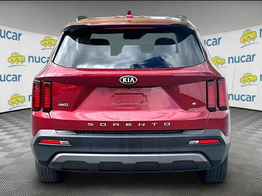 Used 2021 Passion Red Tintcoat Kia S image 5