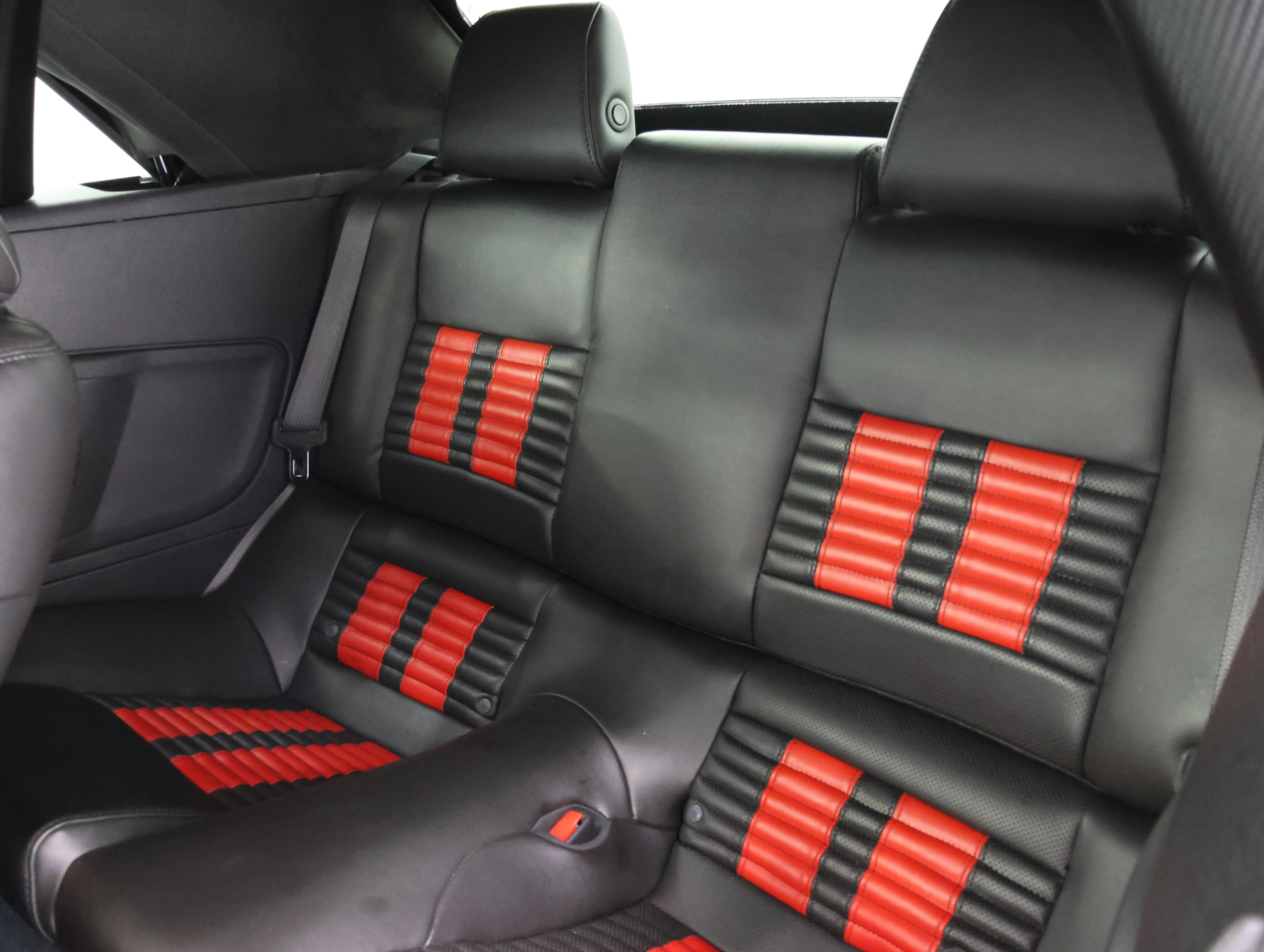 Used 2011 Black Ford Shelby GT500 image 9