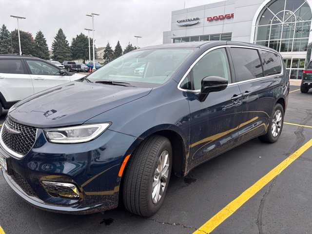 Used 2024 Blue Chrysler Touring L image 5
