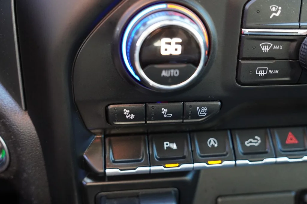 2019 Chevrolet Silverado 1500 LTZ - Photo 28