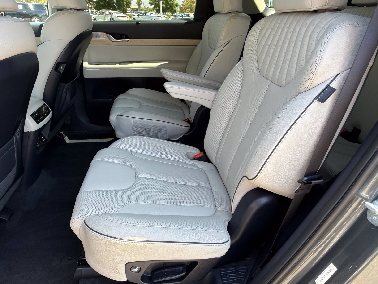 Used 2025 Gray Hyundai Limited image 30