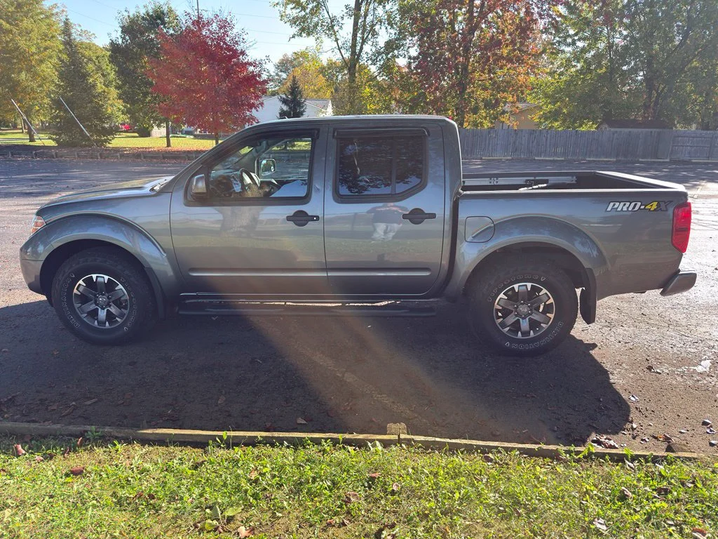 Used 2018 Gray Nissan PRO-4X image 17