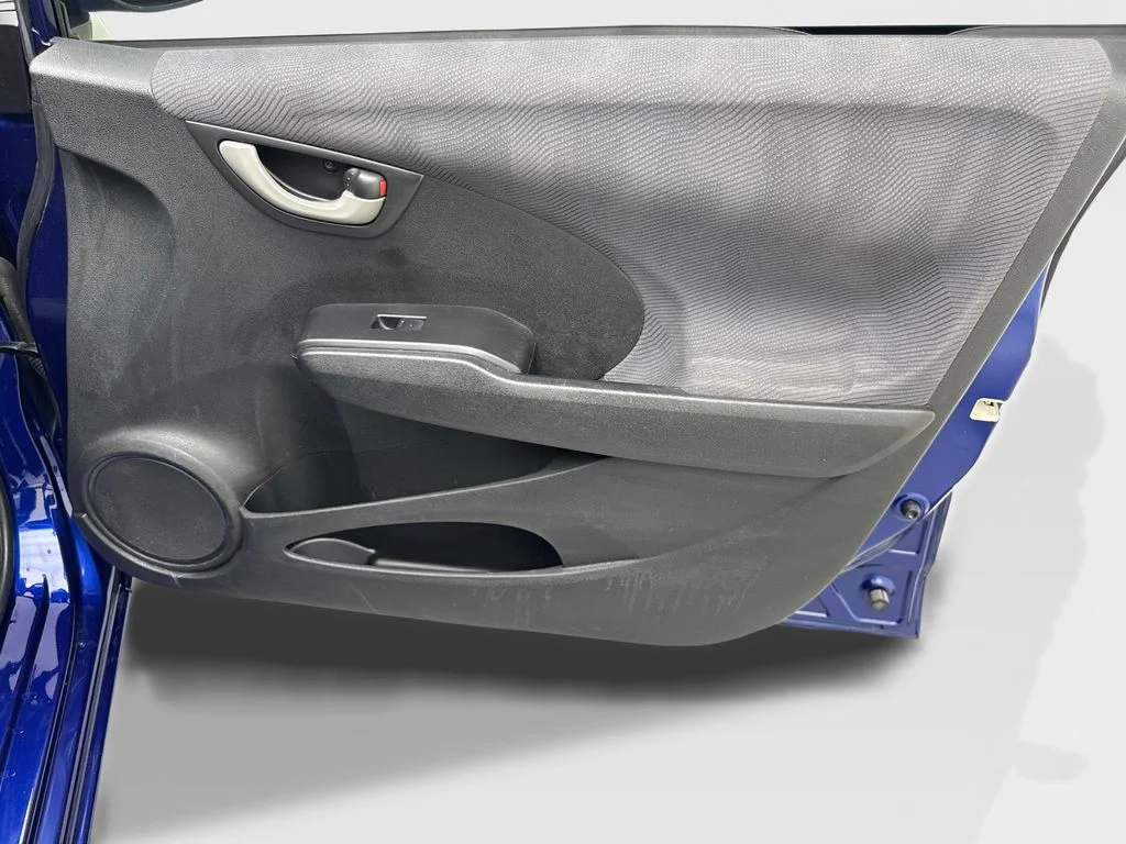 Used 2011  Honda Base image 46