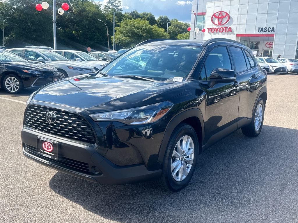 Used 2024 Black Toyota LE image 3