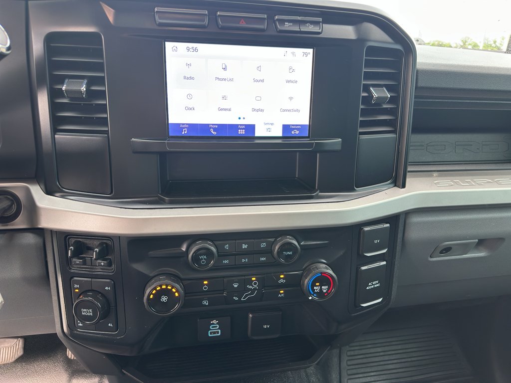 Used 2024 Oxford White Ford XL image 19