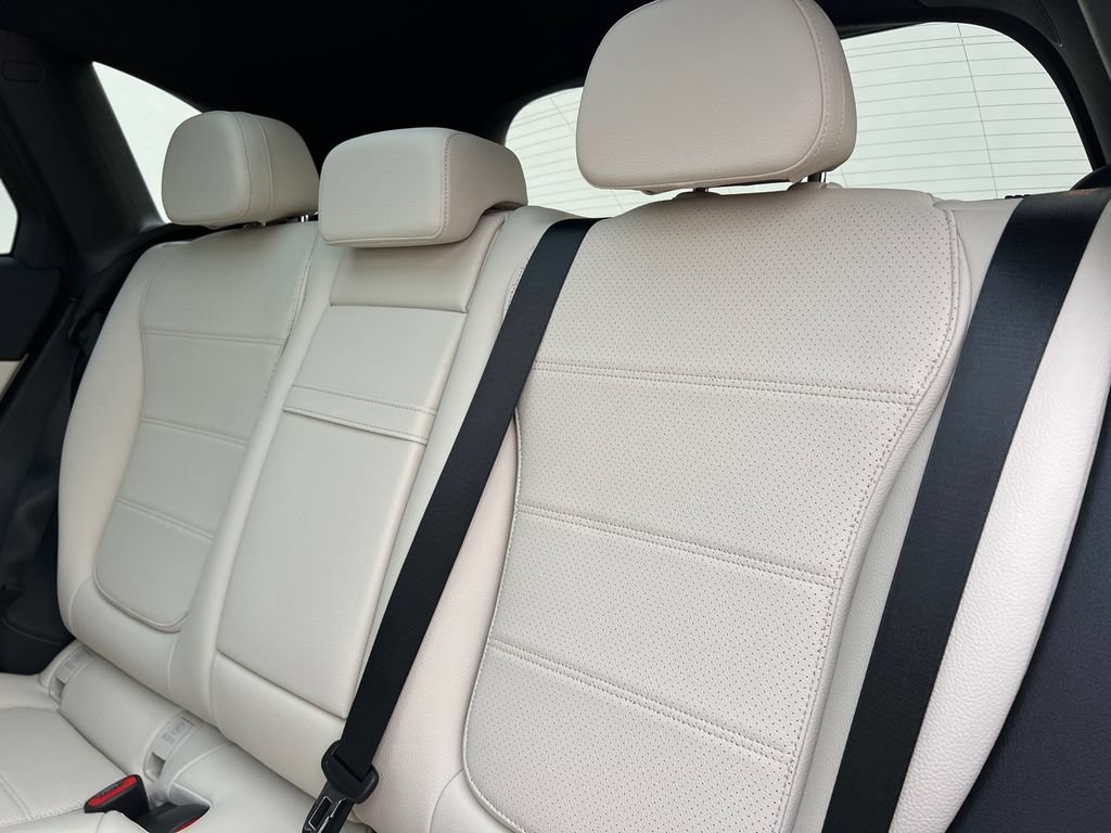 New 2026 Starling Blue Metallic Mercedes-Benz GLC 300 image 60