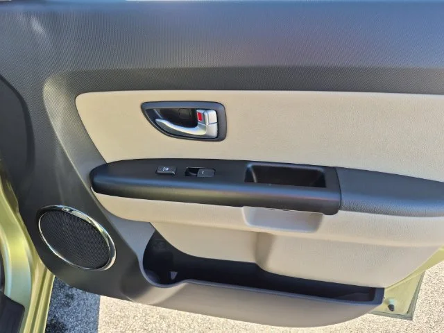 Used 2012 Green Kia Exclaim image 35