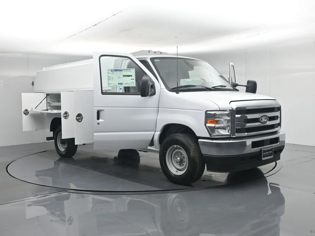 New 2026 White Ford Base image 32