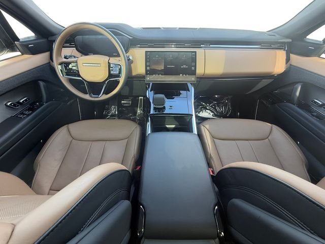 Certified Used 2025 Green Land Rover Dynamic SE image 12