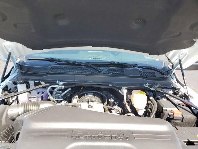 New 2026 Bright White Clear-Coat Exterior Paint RAM Tradesman image 11