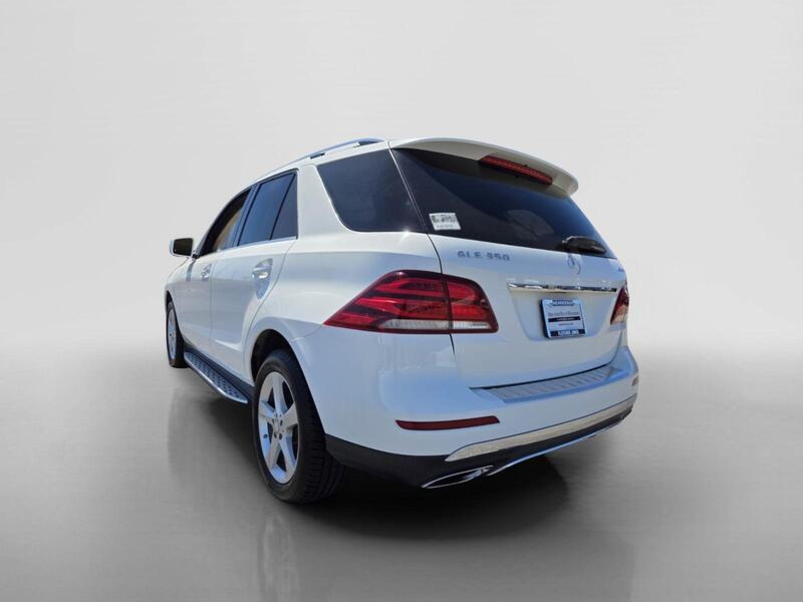 Used 2016 Polar White Mercedes-Benz GLE 350 image 3