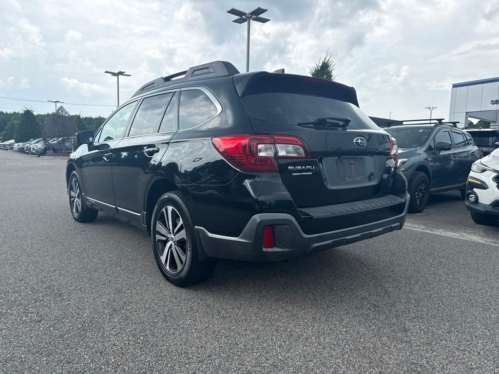 Used 2018 Black Subaru 2.5i image 3