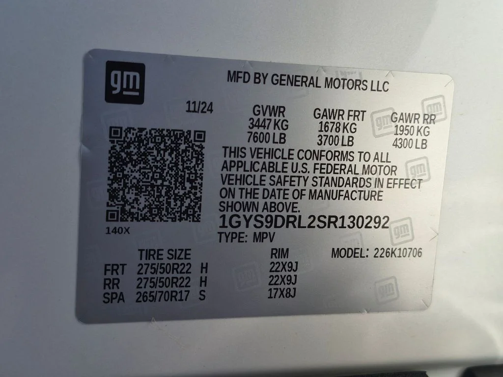 Used 2025 Crystal White Tricoat Cadillac 4WD Premium Luxury Platinum image 29