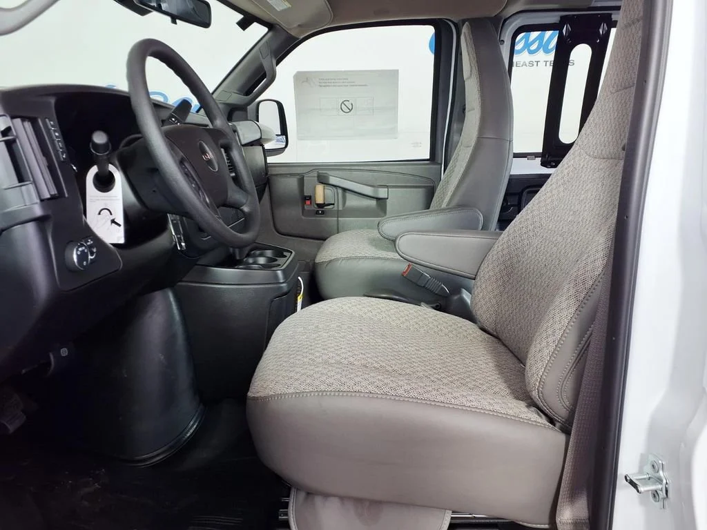 New 2026 Summit White GMC Work Van image 8