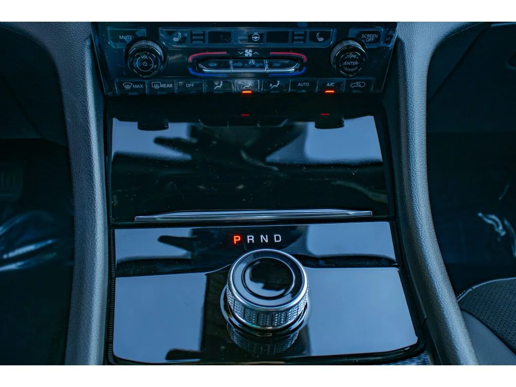 New 2025 Velvet Red Pearlcoat Jeep Altitude X image 32