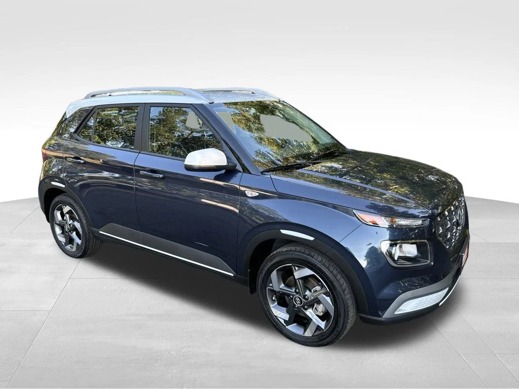 Used 2026 White Hyundai SEL image 8