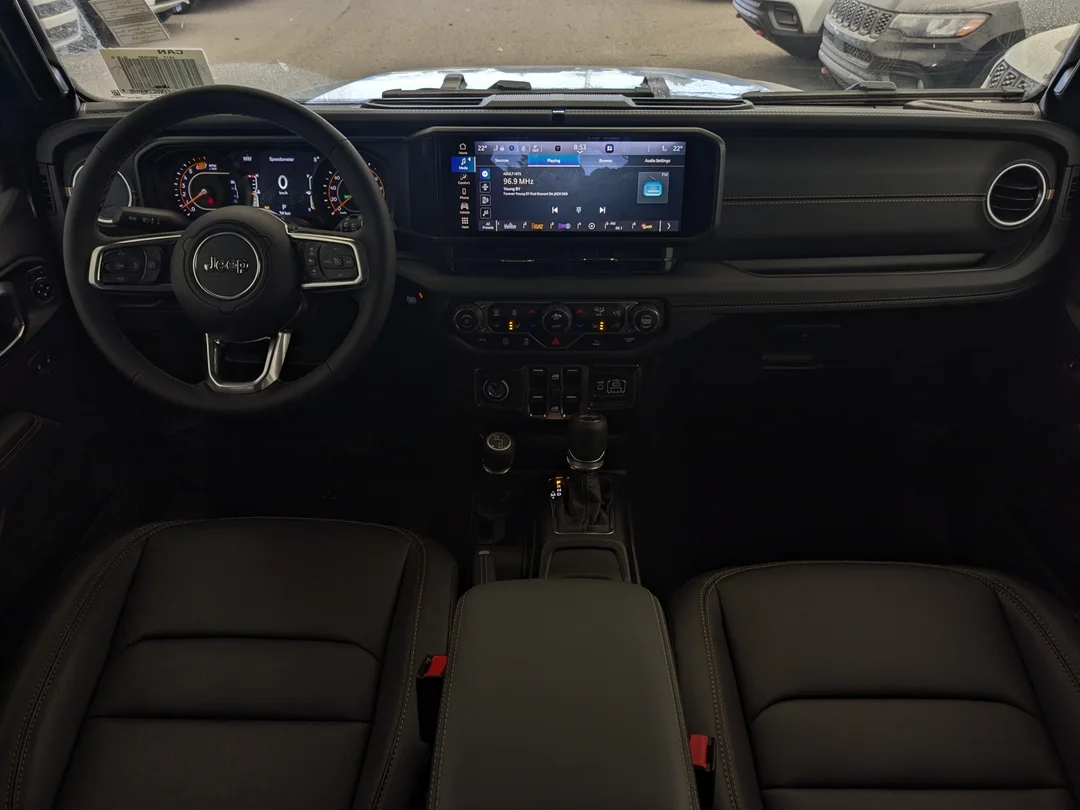 New 2026 Black Jeep Sahara - - 4x4 - McKinley Leather Seats - Body? Colour Hardtop - Side Steps & More! image 23