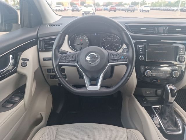 Certified Used 2022 Gray Nissan SL image 14