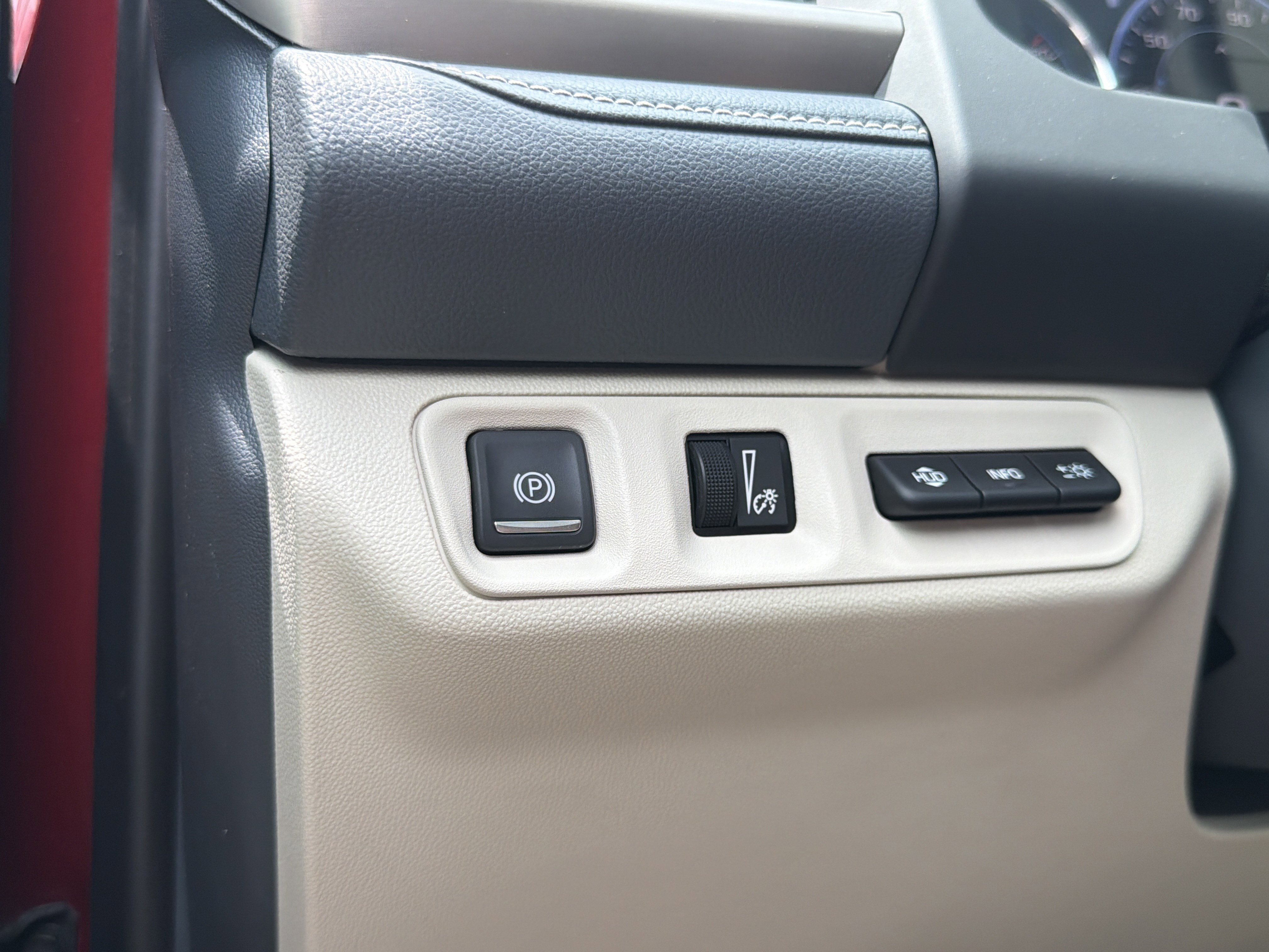 2022 GMC Acadia Denali - Photo 33
