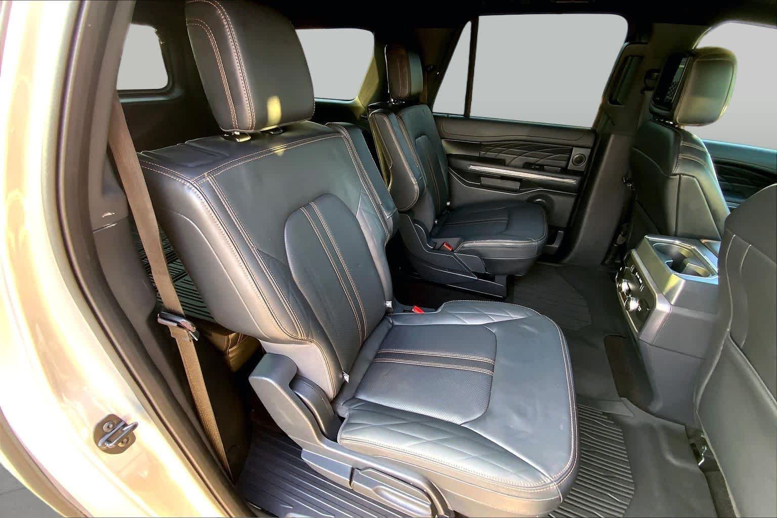 Used 2023 Iconic Silver Metallic Ford Platinum image 20