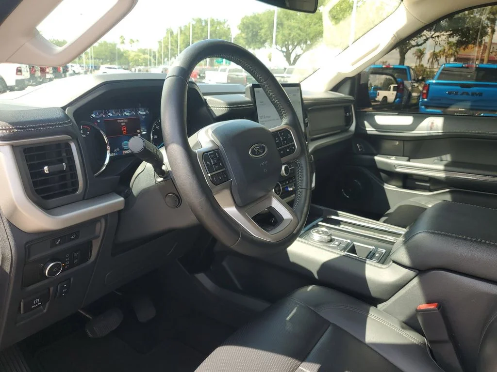 Used 2024 Red Ford XLT image 9